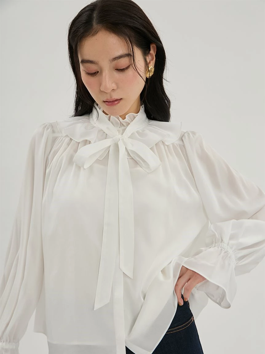基本款蝴蝶結領結上衣 09WFT264121