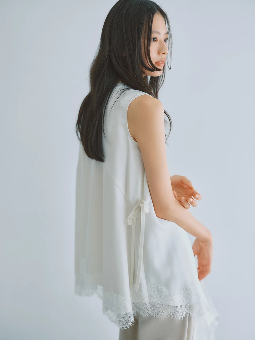 蕾絲滾邊上衣 09WFT264175