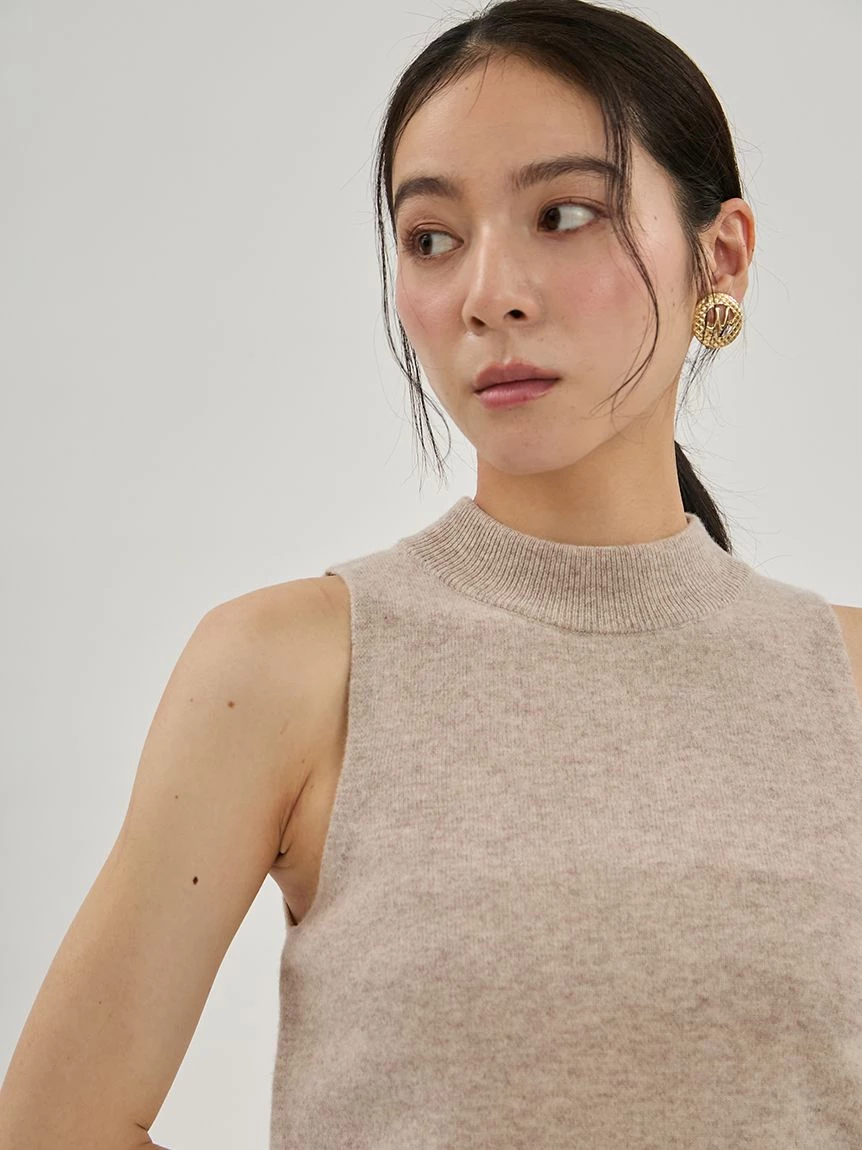 100%羊毛美式挖肩針織背心 09WNT265136