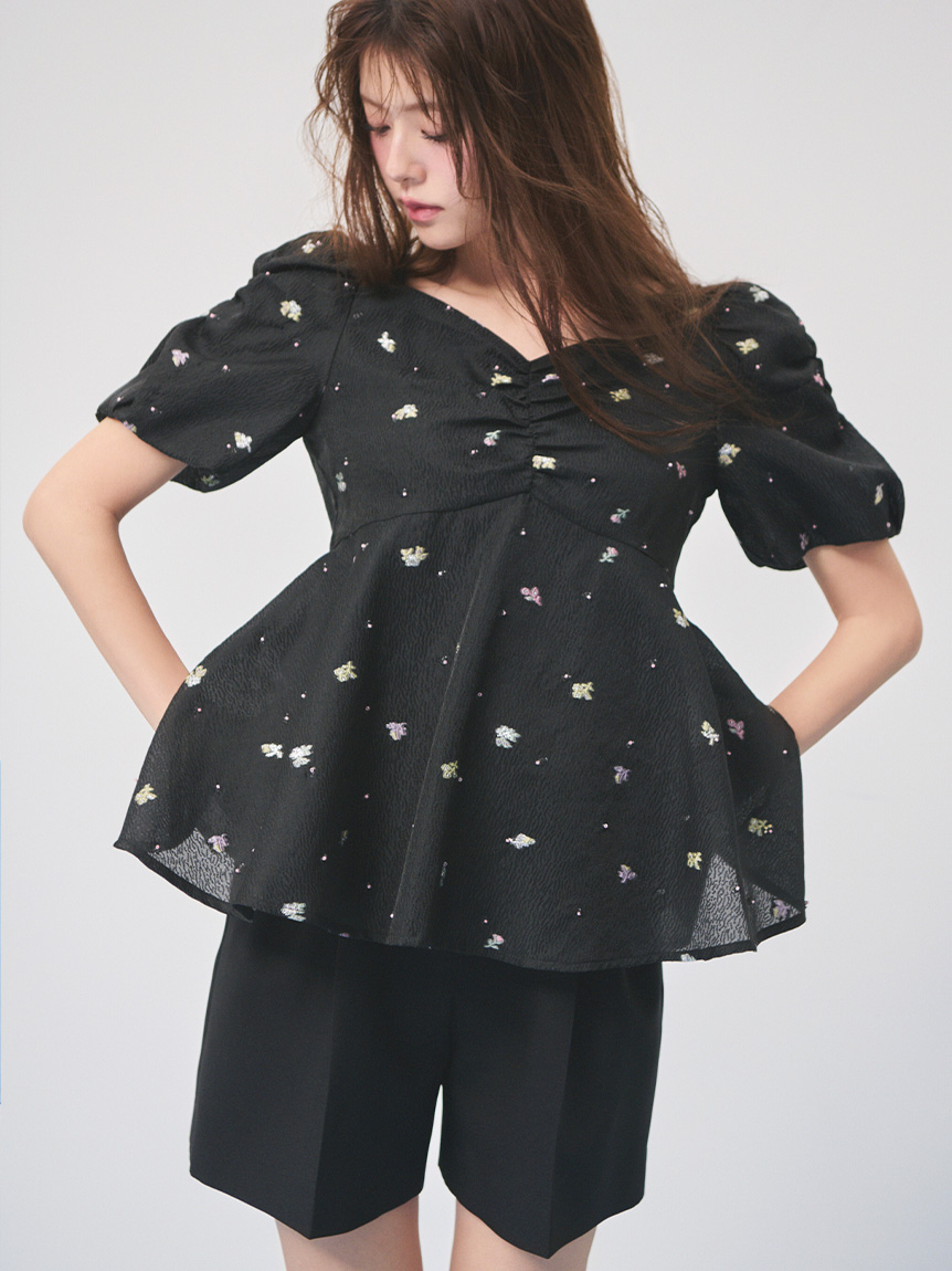 小花提花傘襬上衣 CWFB261100