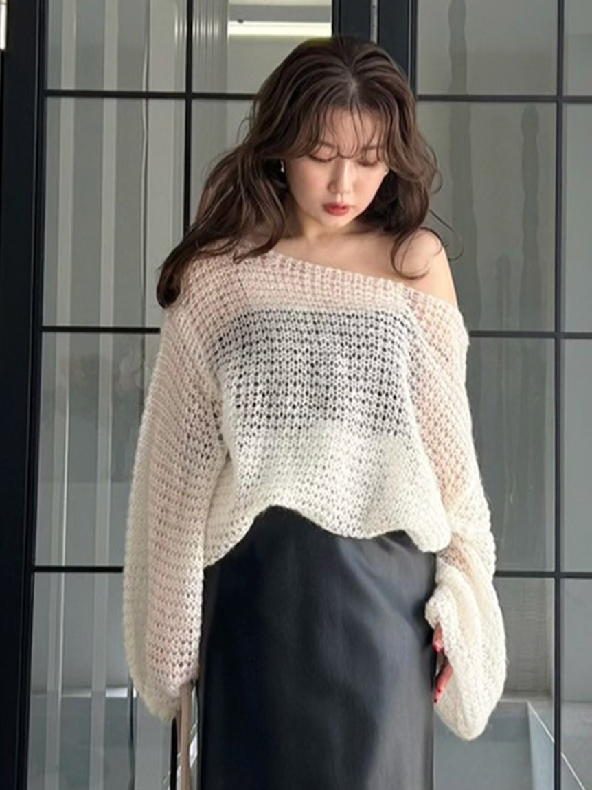 透膚感馬海毛針織上衣 FWNT254043