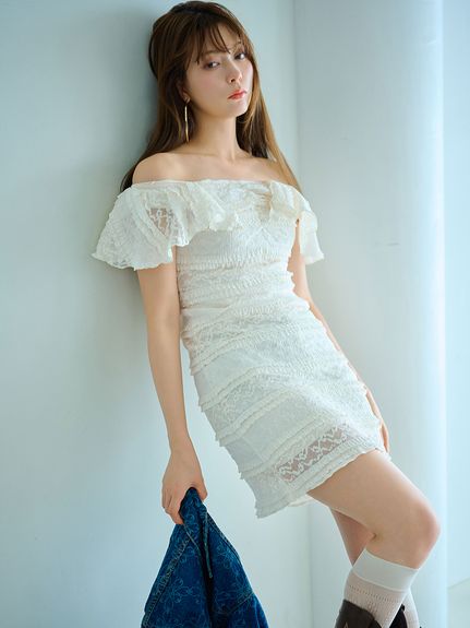 露肩蕾絲迷你連身裙 LWCO254015