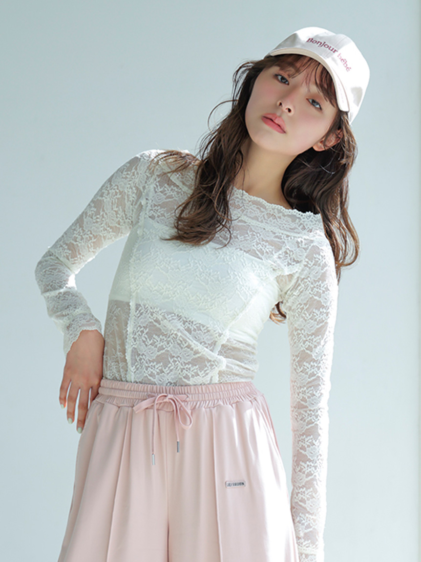 露肩蕾絲上衣 LWCT261130