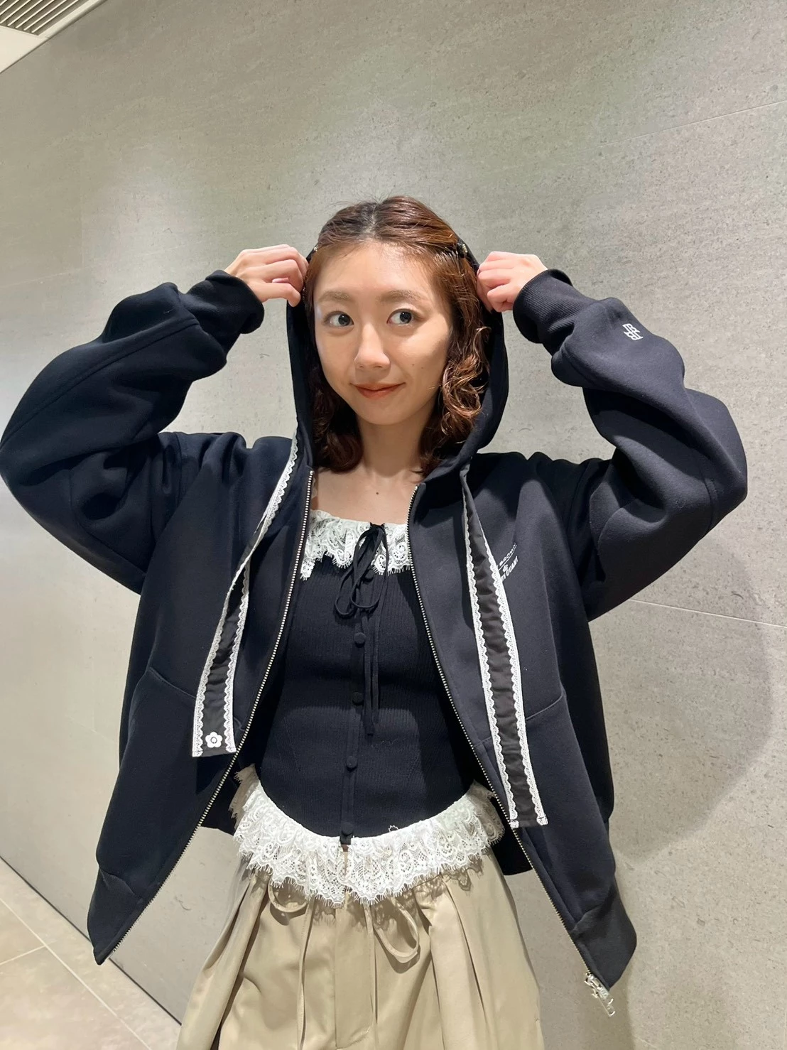 【LILY BROWN×MARY QUANT】拉鍊連帽上衣 LWCT264108