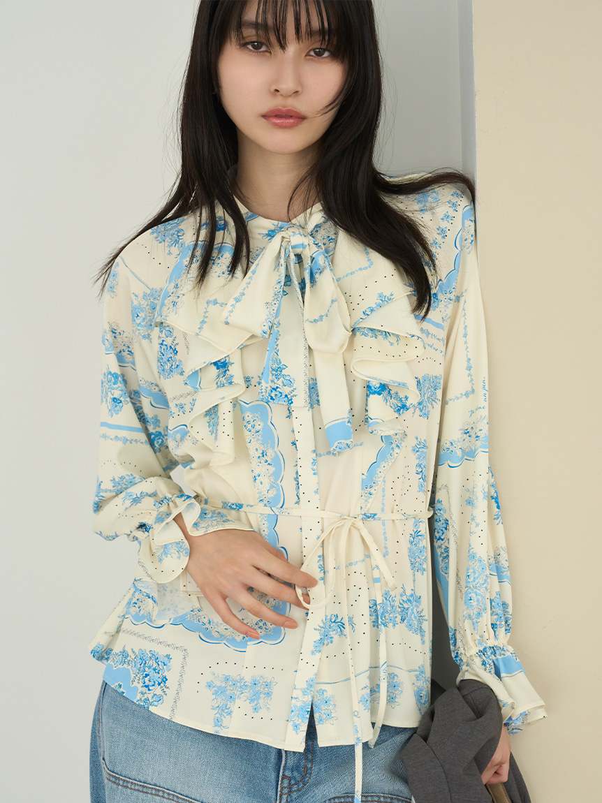 絲巾印花蝴蝶結領結上衣 LWFB261053
