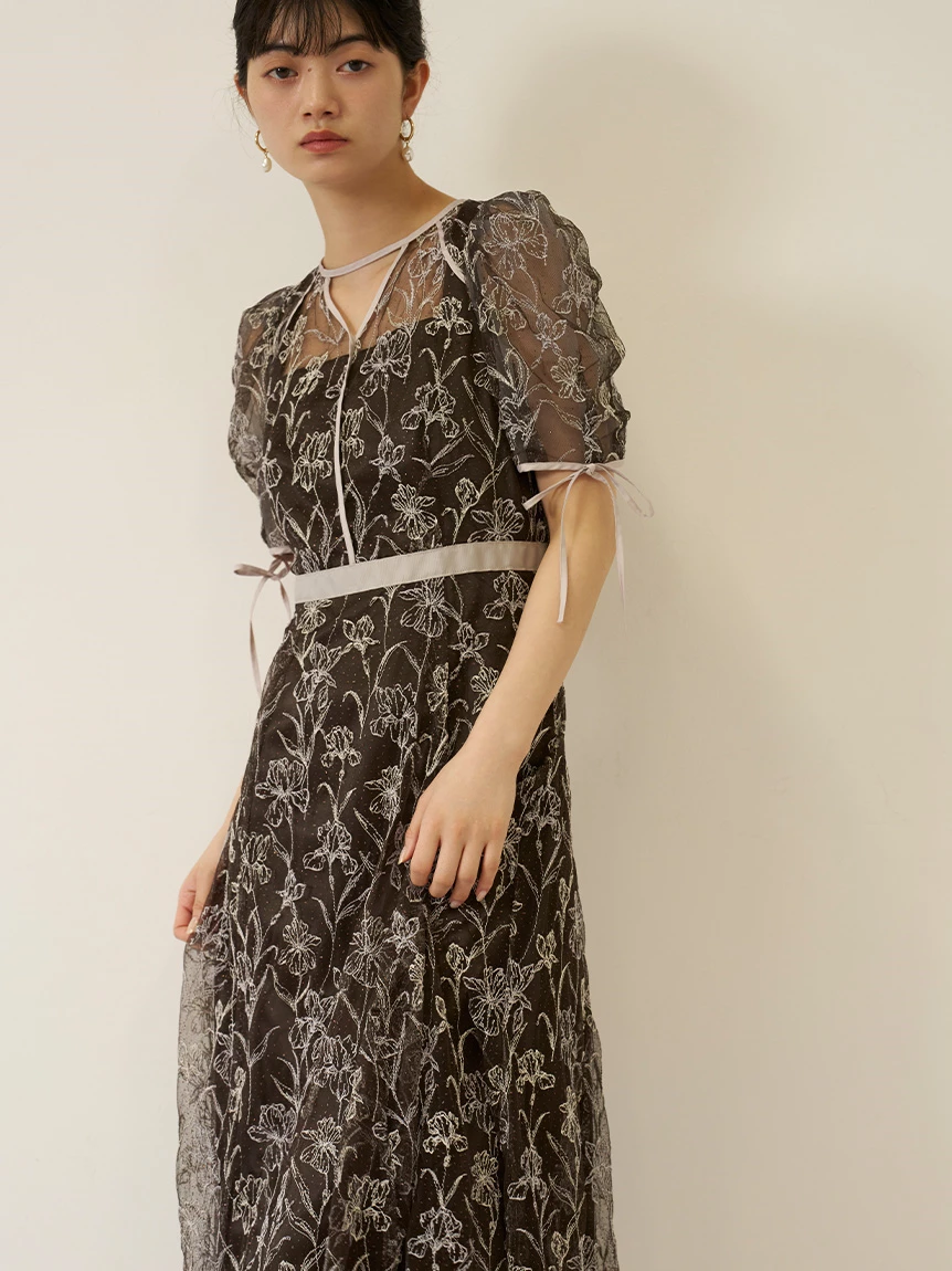 撞色刺繡連身裙 LWFO263001