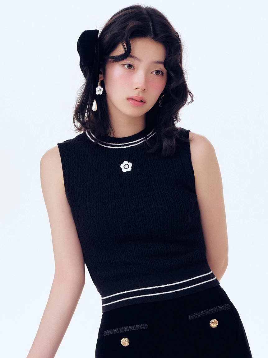 【LILY BROWN×MARY QUANT】雛菊刺繡針織上衣 LWNT264106