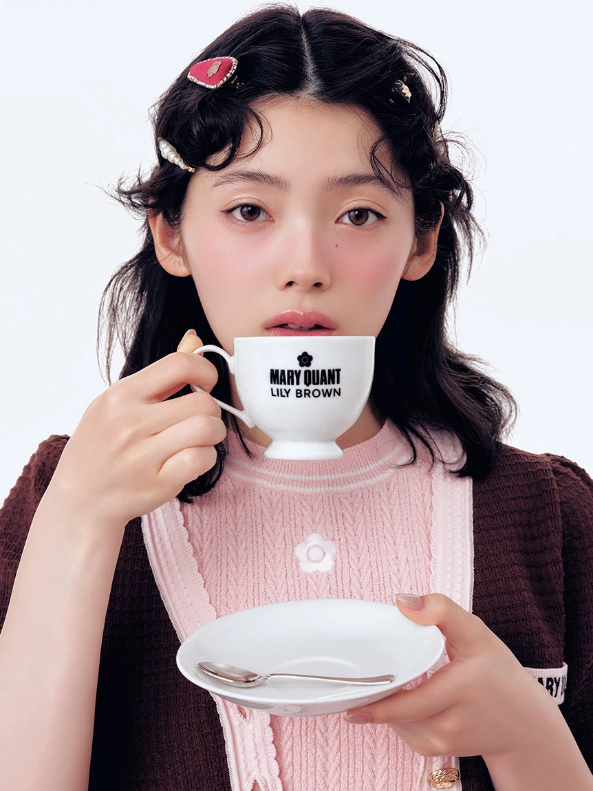 【LILY BROWN×MARY QUANT】雛菊刺繡針織上衣 LWNT264106