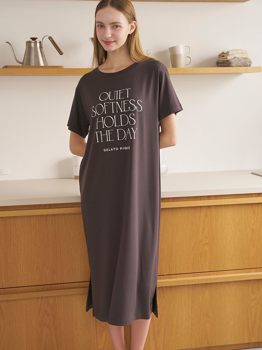 【接觸涼感】嫘縈Logo連身睡衣裙 PWCO262293