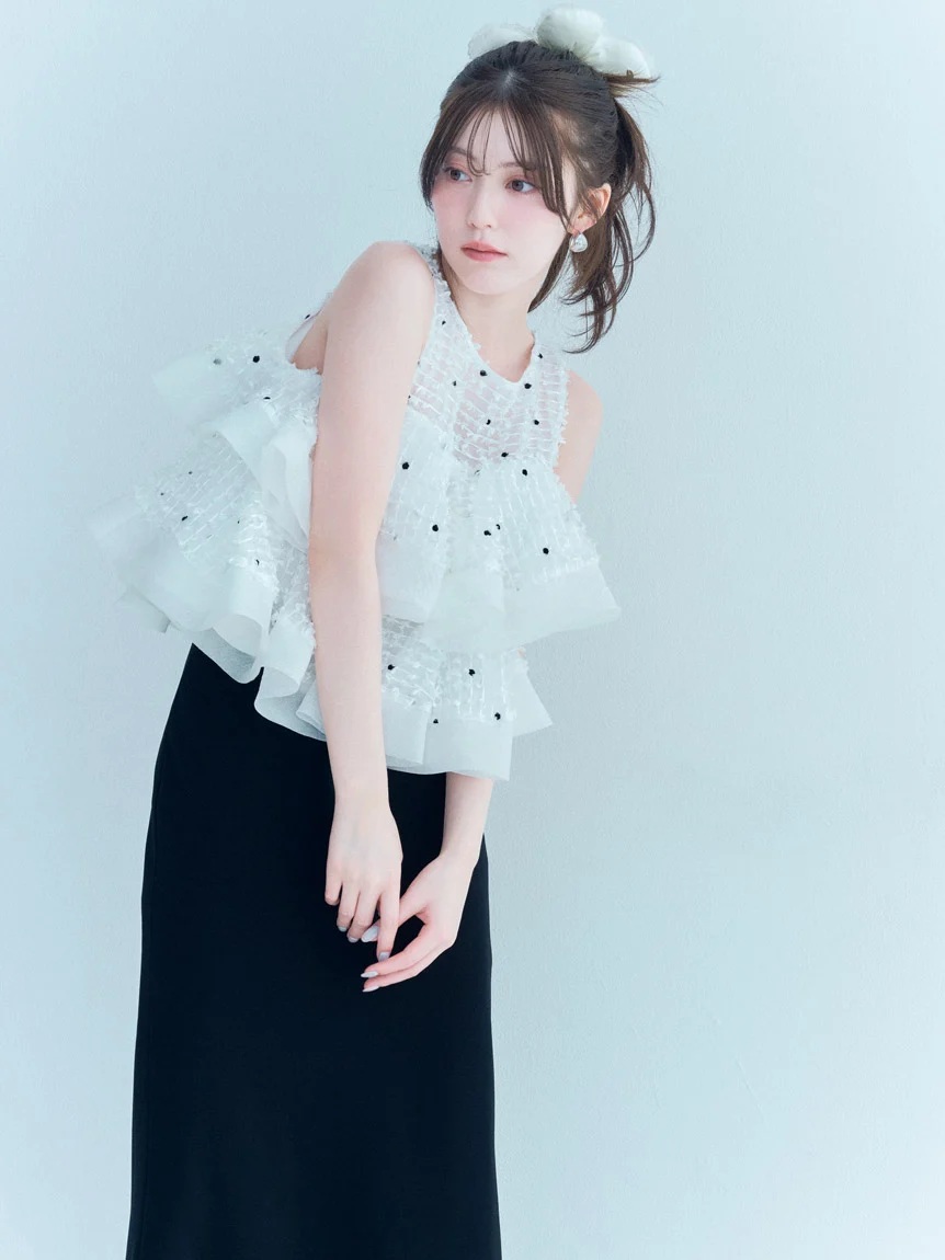 荷葉提花澎感上衣 SWFB261175